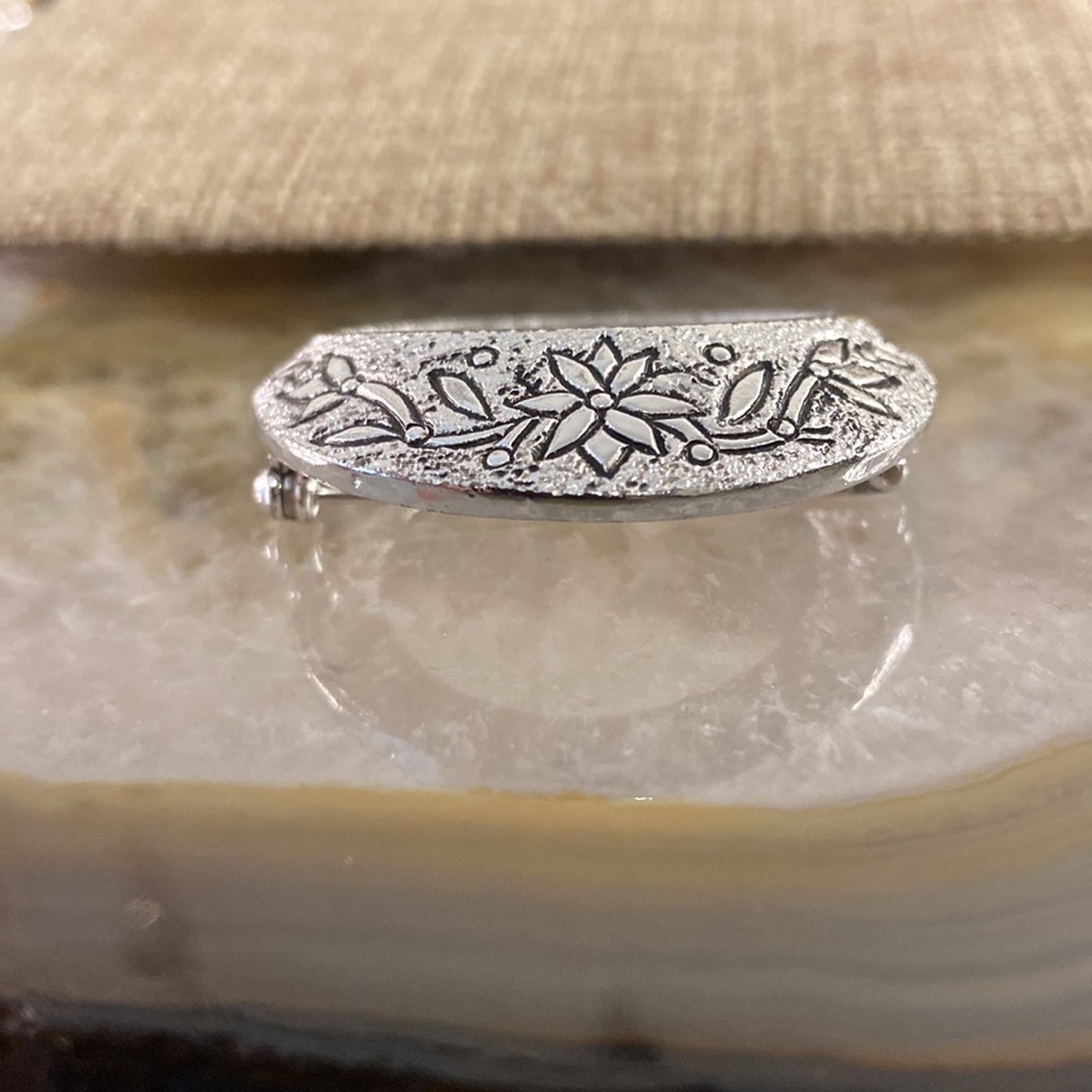 Vintage Emmons silver flower brooch 2” - Picture 9 of 12